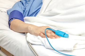 Oxygen saturation and blood pressure monitoring for patient in the hospital