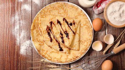 crepe with chocolate with ingredients