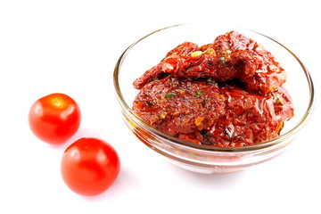 dried tomatoes in olive oil