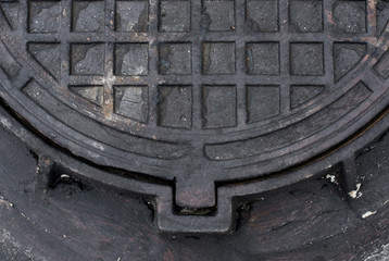 Metal manhole cover
