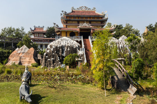 Vietnamese Buddhist temple, Lumbini