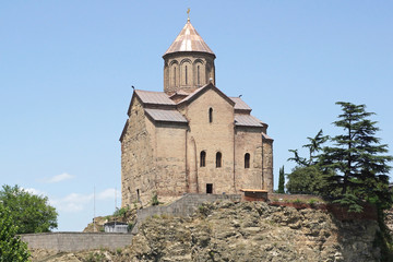 Fototapeta na wymiar Metechi Kirche, Tiflis, Georgien