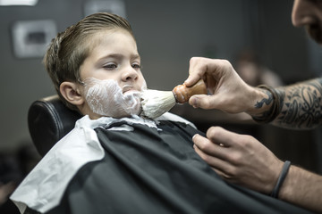 Funny shaving of little boy - 132356899
