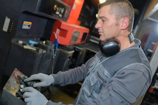 setting the machine program