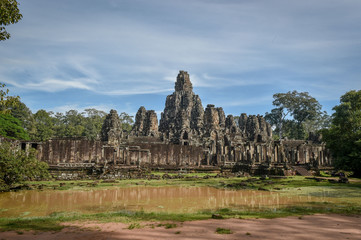 Fototapeta na wymiar Ангкор-Ват