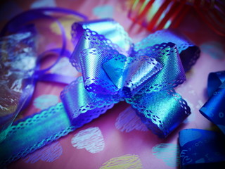 background color of gift ribbons and flowers