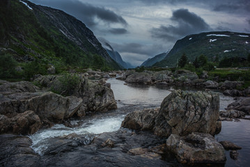 Fototapeta na wymiar wild river in Norway