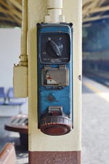 railway electrification system for diesel electric locomotive in train station