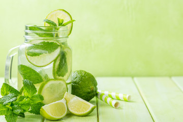 Lime and mint detox water