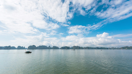 Fototapeta premium Halong bay panorama view, Vietnam