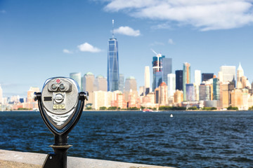Obraz na płótnie Canvas The New York City Downtown with the Binocular