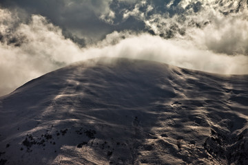 Kaukaz - Gruzja w zimowej szacie. Caucassus mountains in Georgia. © rogozinski