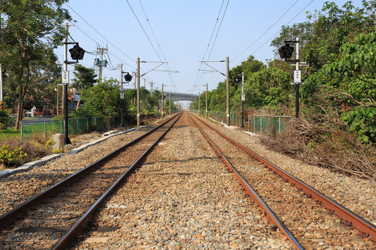 Rail 
