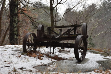 Fototapeta na wymiar Wagon in the Snow