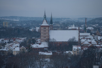 Fototapeta na wymiar Panorama zimowego Olsztyna