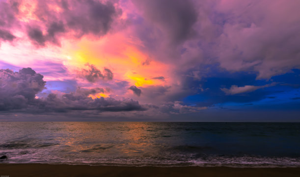 Sunset in Kuta Beach Bali © AHMET