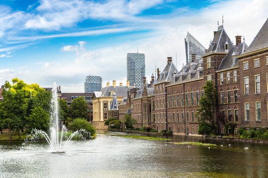 Binnenhof palace in Hague