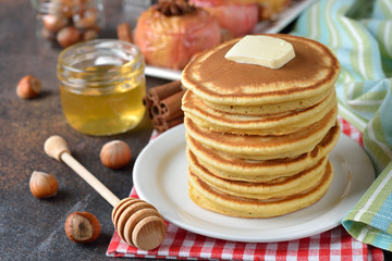 Pancakes with honey