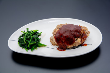 家庭のハンバーグ