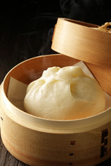 肉まん　Steamed Meat Bun