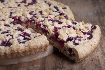 Sand pie with cranberries