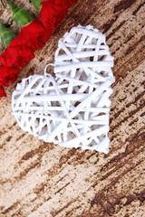 Serce i kwaity w dowód miłoścci © fotodrobik