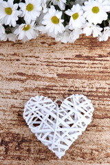 Serce i kwaity w dowód miłości © fotodrobik