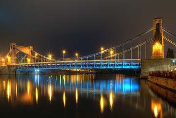 Fototapeta na wymiar Wrocław Most Grunwaldzki nocą