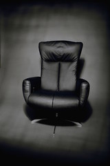 Modern,black leather executive chair