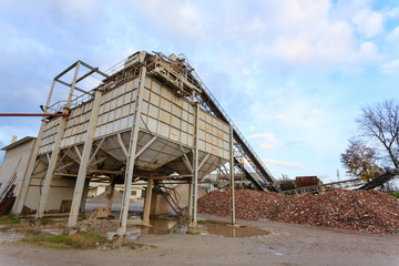 Stone quarry with silos