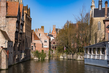Fototapeta na wymiar Unesco world heritage village with canal , Brugge 