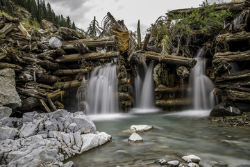 Fototapeta na wymiar Fall Waterfall 