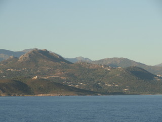 Les montagnes corses, près de l'Île-Rousse (Huate-Corse)