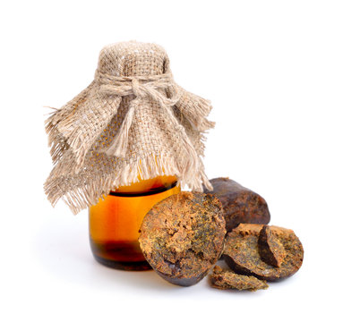 Propolis or bee glue with tincture.