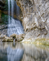 Fototapeta na wymiar Waterfall and pool