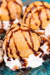 Profiteroles