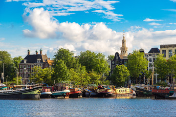 Naklejka premium Canal in Amsterdam