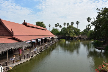 floating market in thailand