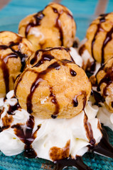 Profiteroles