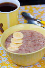 Flax cereal with banana