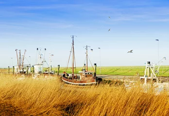 Tuinposter idyllische vissershaven aan de Noordzeekust © Gabriele Rohde