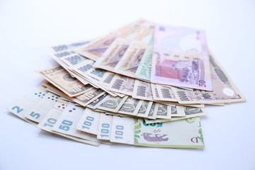 qatar,usa,japan and argentine money