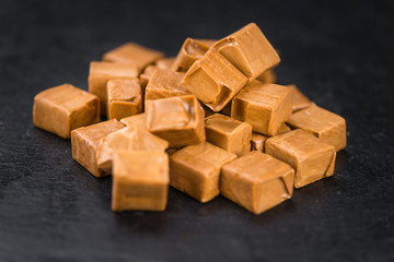 Slate slab with Caramel
