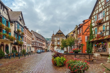 Fototapeta na wymiar Main street in Kaysersberg, Alsace, France
