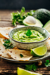 Guacamole with Nachos