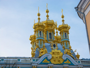 Fototapeta na wymiar Golden domes of Catherine Palace in Pushkin, St. Petersburg, Rus
