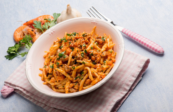 trofie pasta with shrimp tomatoes garlic and parsley