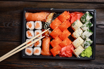 rolls, sushi, eating, food, ginger