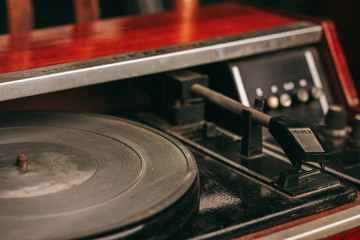 Fototapeta na wymiar old record player, rarity, antiques