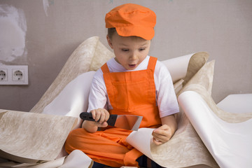 boy builder makes repairs